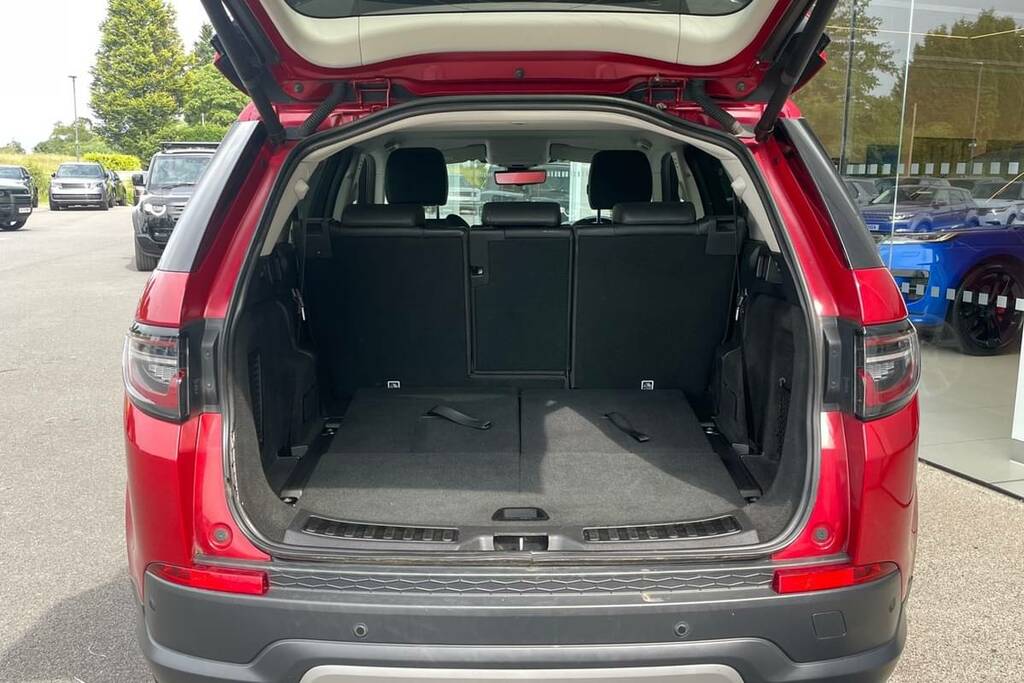 Land Rover Discovery Sport 2.0 D240 Hse Red #2