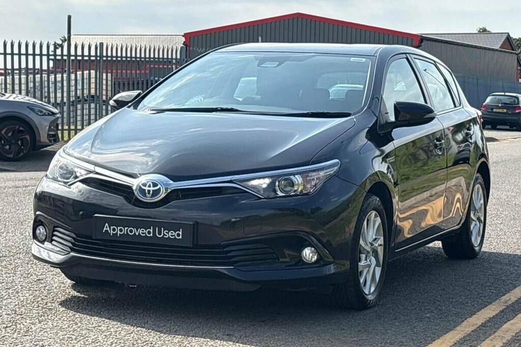 Toyota Auris 1.8 Hybrid Icon Tss Cvt Black #3
