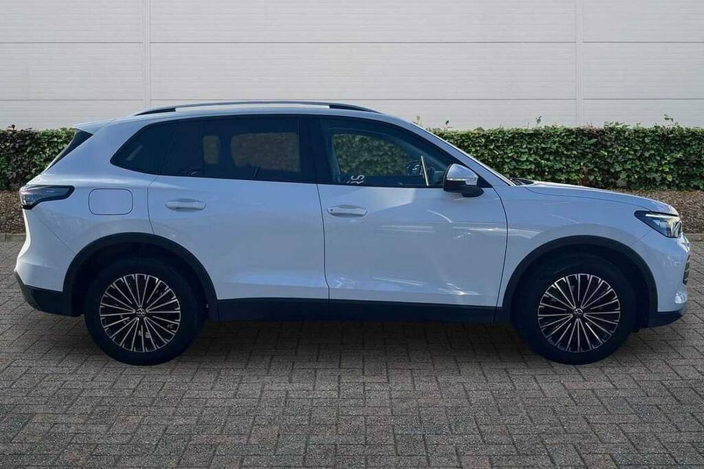 Volkswagen Tiguan 1.5 Etsi Match Dsg White #4
