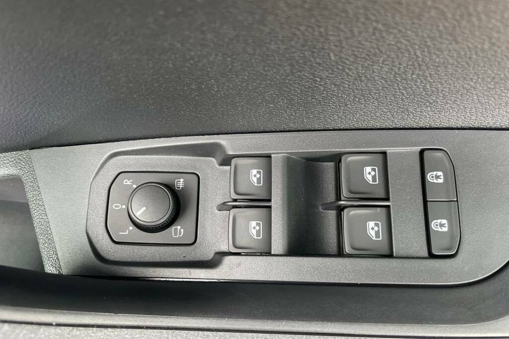 Skoda Karoq 1.0 Tsi 116 Se L Edition Blue #6