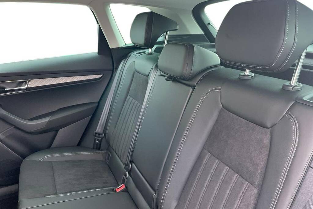 Skoda Karoq 1.5 Tsi Se Edition White #24
