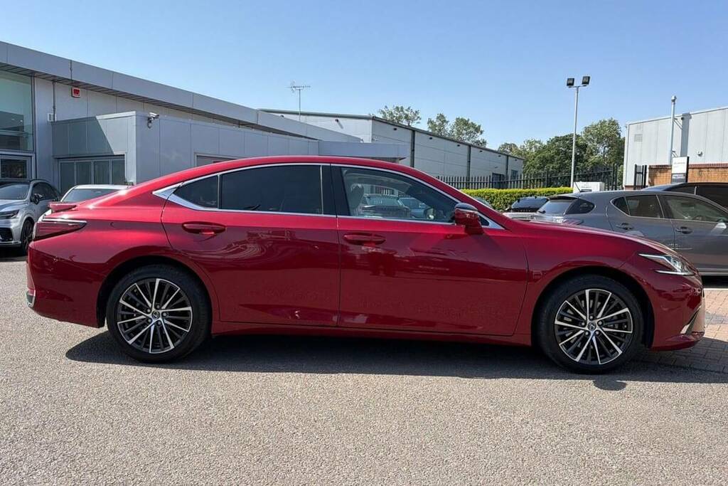 Lexus ES 300H 2.5 Premium Cvt Red #5