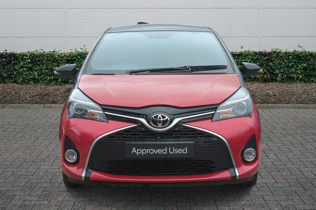Toyota Yaris Excel White #3