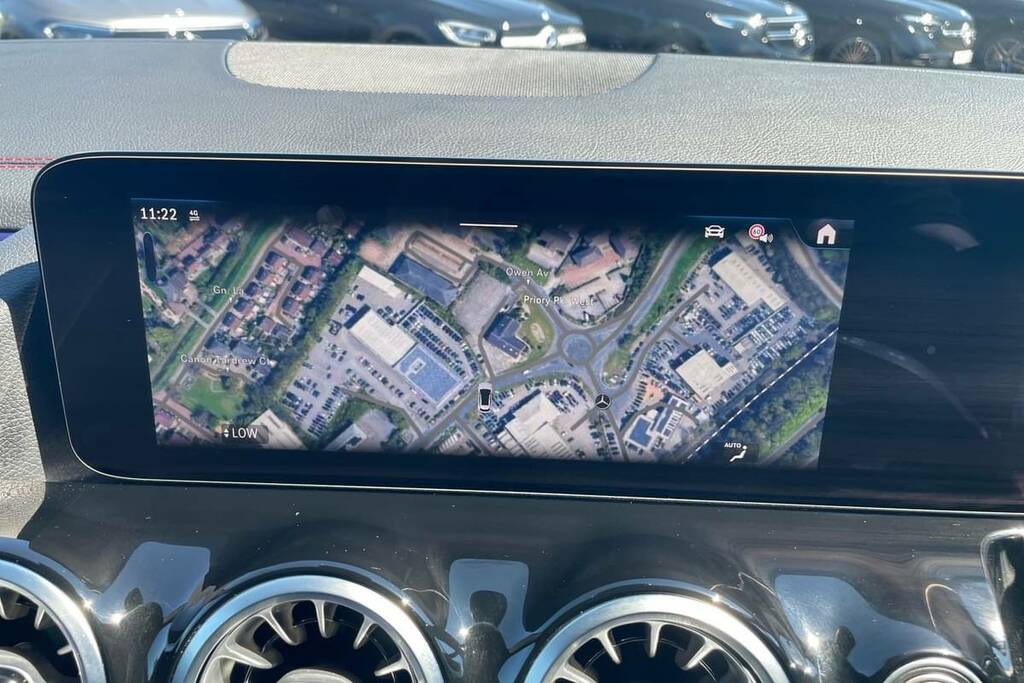 Mercedes-Benz EQA 250 140Kw Urban Edition 70.5Kwh Black #3