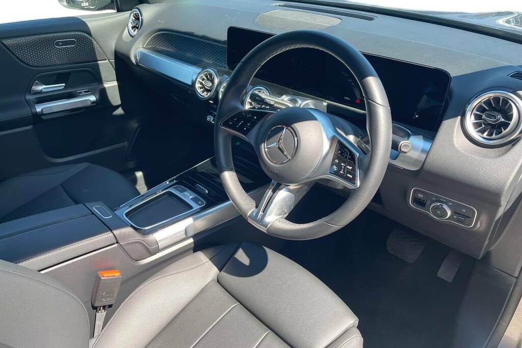 Mercedes-Benz EQB 250 140Kw Sport Executive 70.5Kwh Grey #4