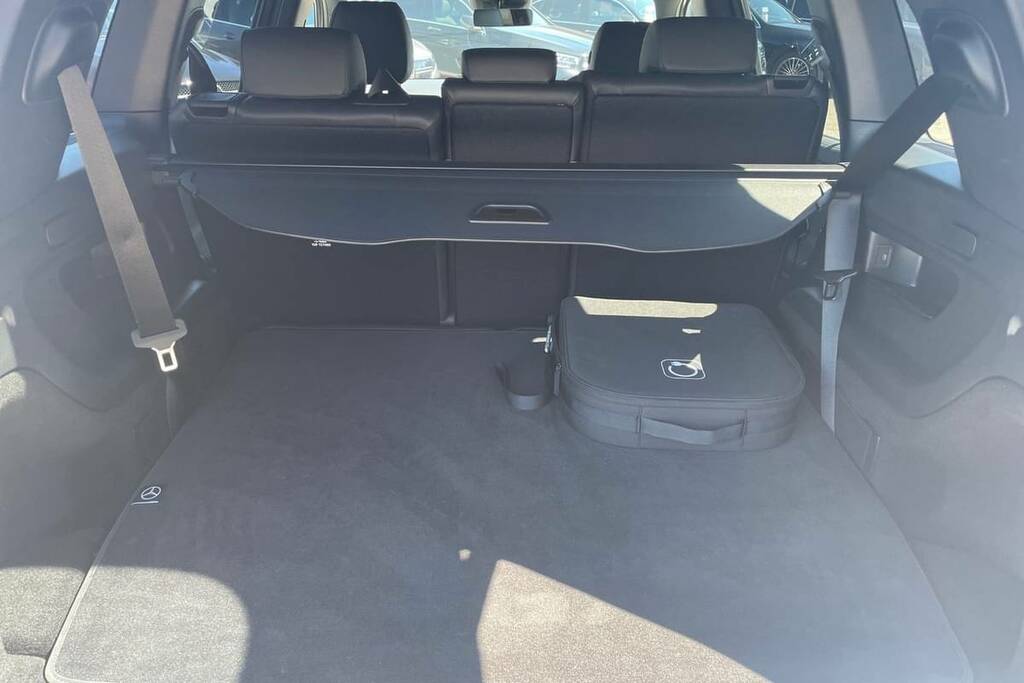 Mercedes-Benz EQB 250 140Kw Sport Executive 70.5Kwh Grey #2