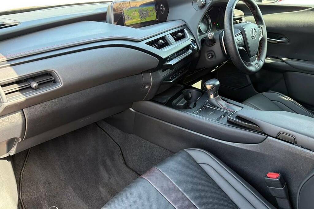 Lexus UX 250H 2.0 F-sport Cvt Premium Driver Assist Black #5
