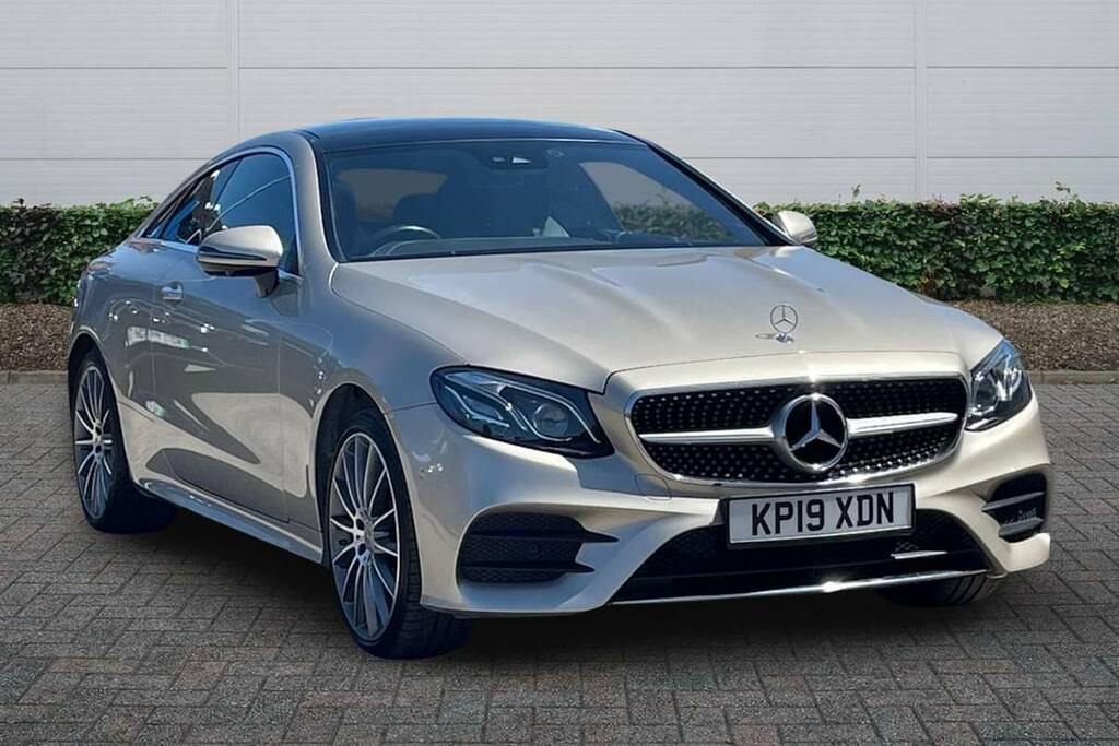Mercedes-Benz E Class E400d 4Matic Amg Line Premium Plus 9G-tronic Silver