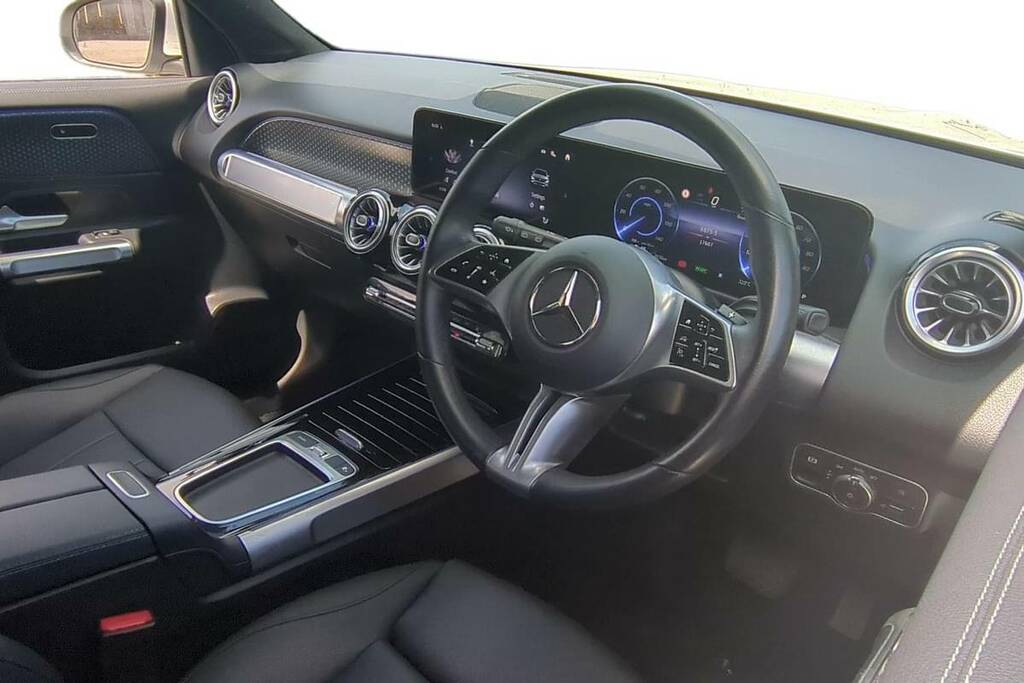 Mercedes-Benz EQB 250 140Kw Sport Executive 70.5Kwh White #4