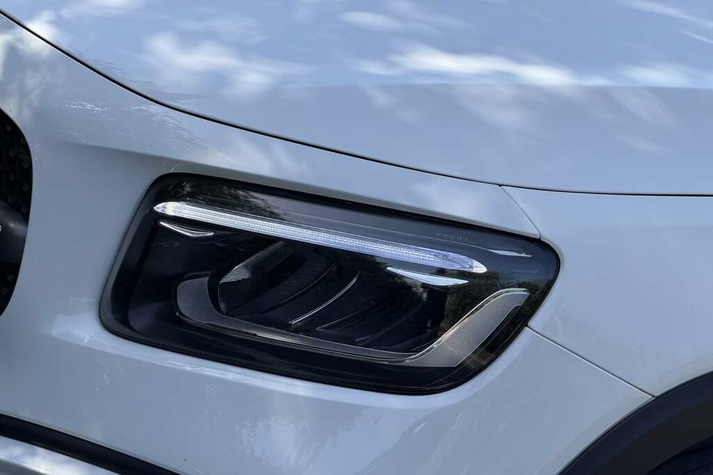 Mercedes-Benz GLB Class 200 Amg Line Executive 7G-tronic White #6