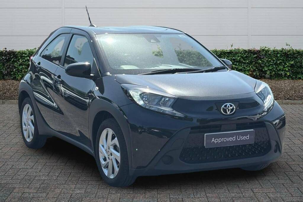 Toyota Aygo X 1.0 Vvt-i Pure Black