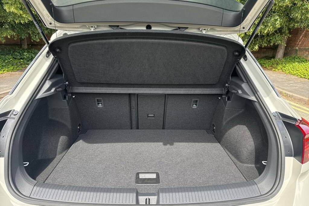 Volkswagen T-Roc 1.5 Tsi R-line Dsg Grey #2