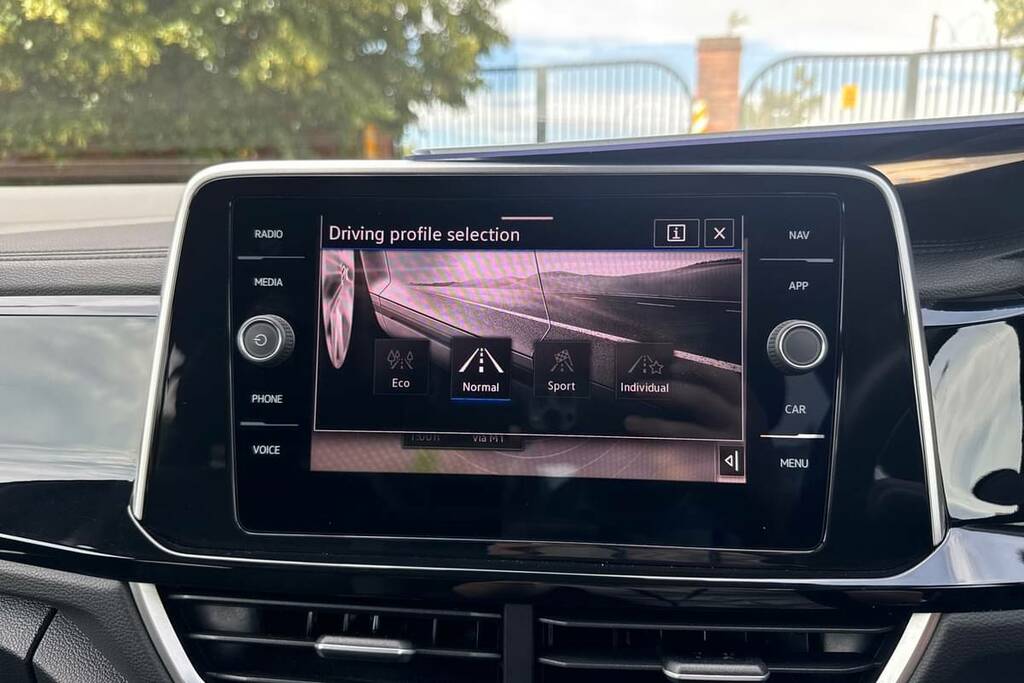 Volkswagen T-Roc 1.5 Tsi Style Black #10