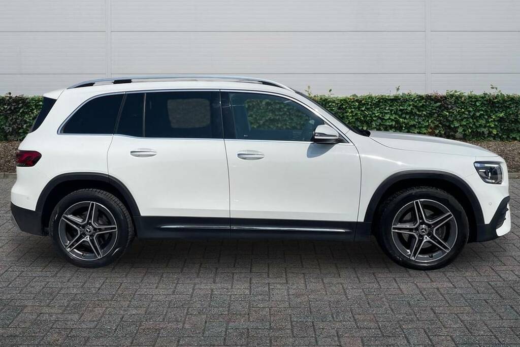 Mercedes-Benz GLB Class Glb 200 Amg Line Premium 7G-tronic Red #24