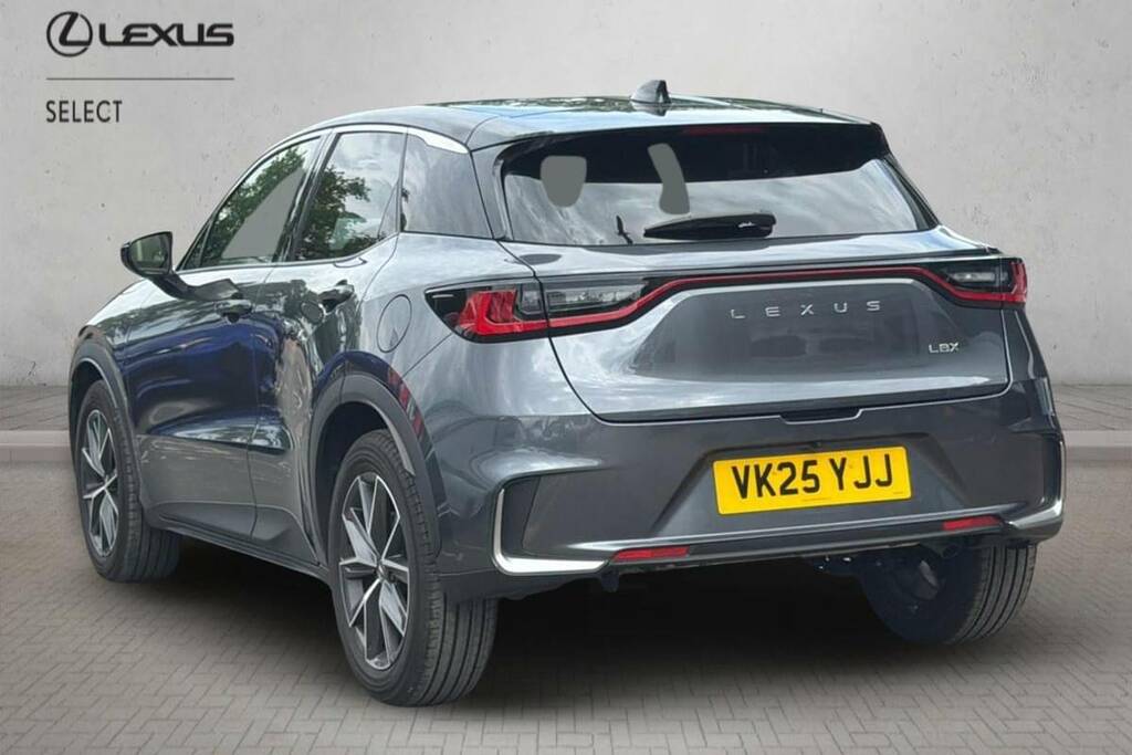Lexus LBX 1.5 Premium Plus E-cvt Grey #4