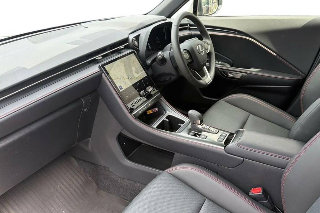 Lexus LBX 1.5 Premium Plus E-cvt Grey #5