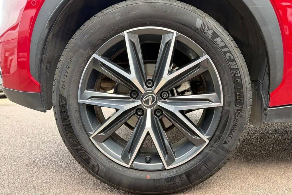 Lexus LBX 1.5 Vvt-ie Vibrant Edition Suv Hybrid E White #25