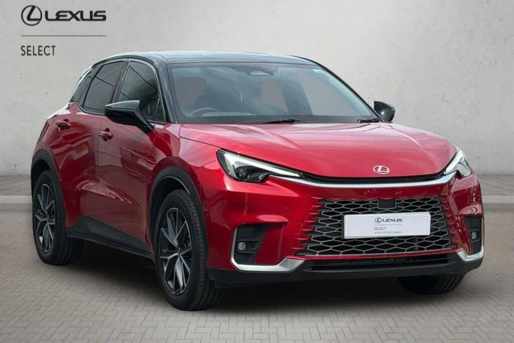 Lexus LBX 1.5 Takumi E-cvt Red