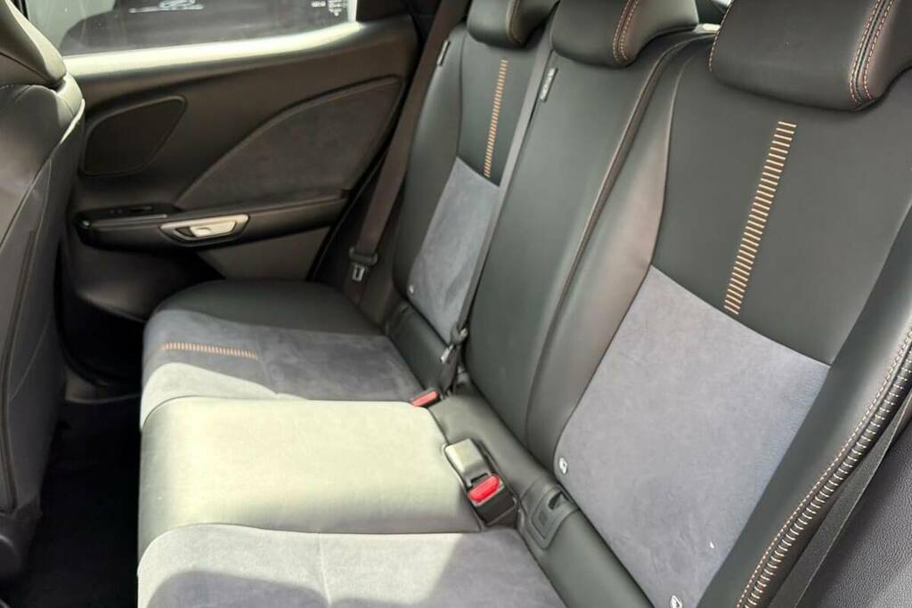 Lexus LBX 1.5 Vvt-ie Vibrant Edition Suv Hybrid E White #15