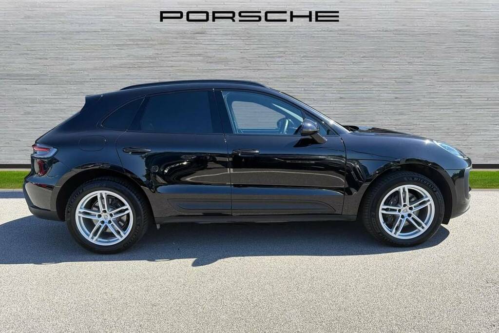 Porsche Macan 5dr Pdk Black #2