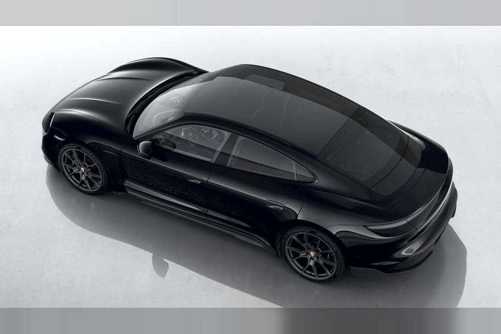 Porsche Taycan 440Kw Gts 93Kwh Black #4