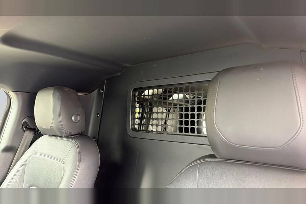 Land Rover Defender 110 3.0 D250 Hard Top Se CK23TVY Grey #4