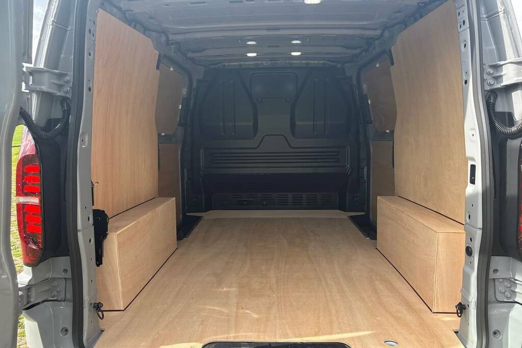 Volkswagen Transporter 2.0 Tdi 150 Commerce Plus Van BL26JVY Grey #2