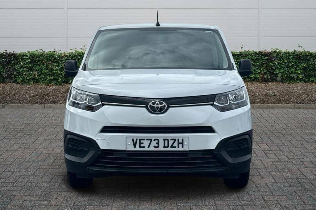 Toyota Proace City 1.5D 100 Active Van 6 Speed White #3