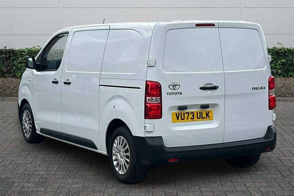 Toyota PROACE 1.5D 120 Icon Van White #2