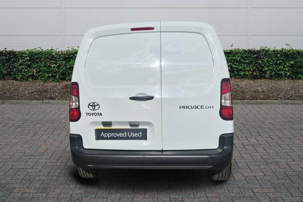 Toyota Proace City 1.5D 100 Active Van 6 Speed White #4