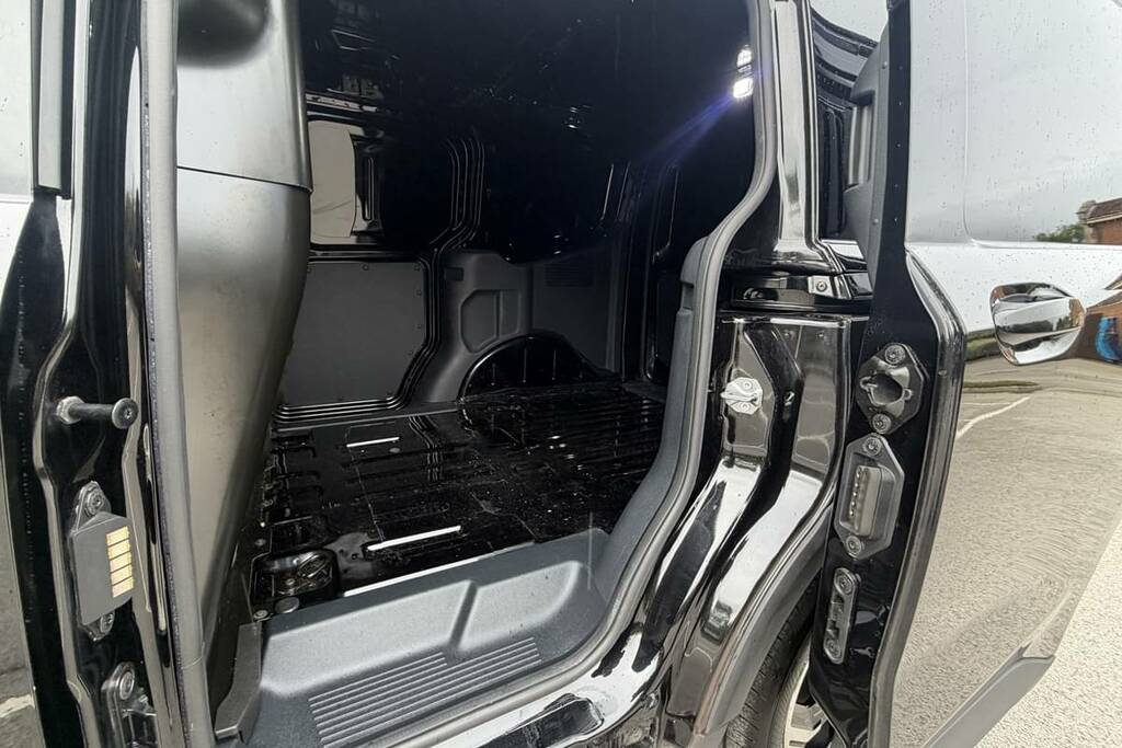 Ford Transit Courier 1.0 Ecoboost Limited Panel Van Swb Silver #10