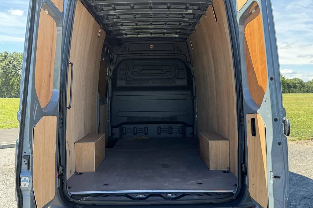 Mercedes-Benz Sprinter 3.5T H2 Pro Van 9G-tronic KR25LTU Blue #2