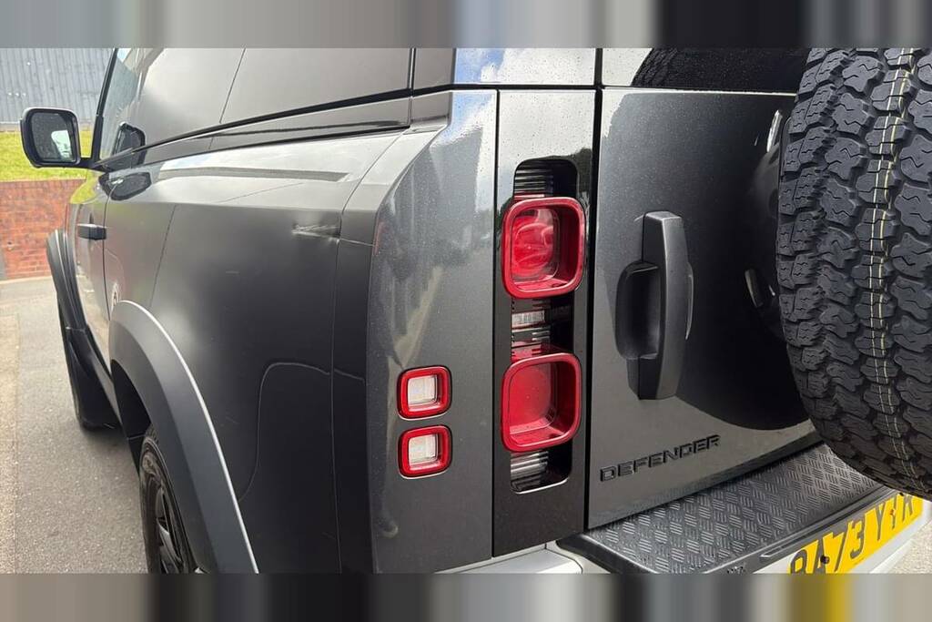 Land Rover Defender 90 X-dynamic Se Grey #18