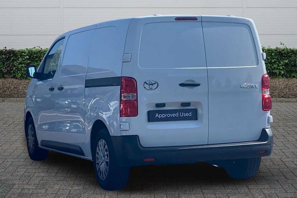Toyota PROACE 1.5D 120 Icon Van White #2