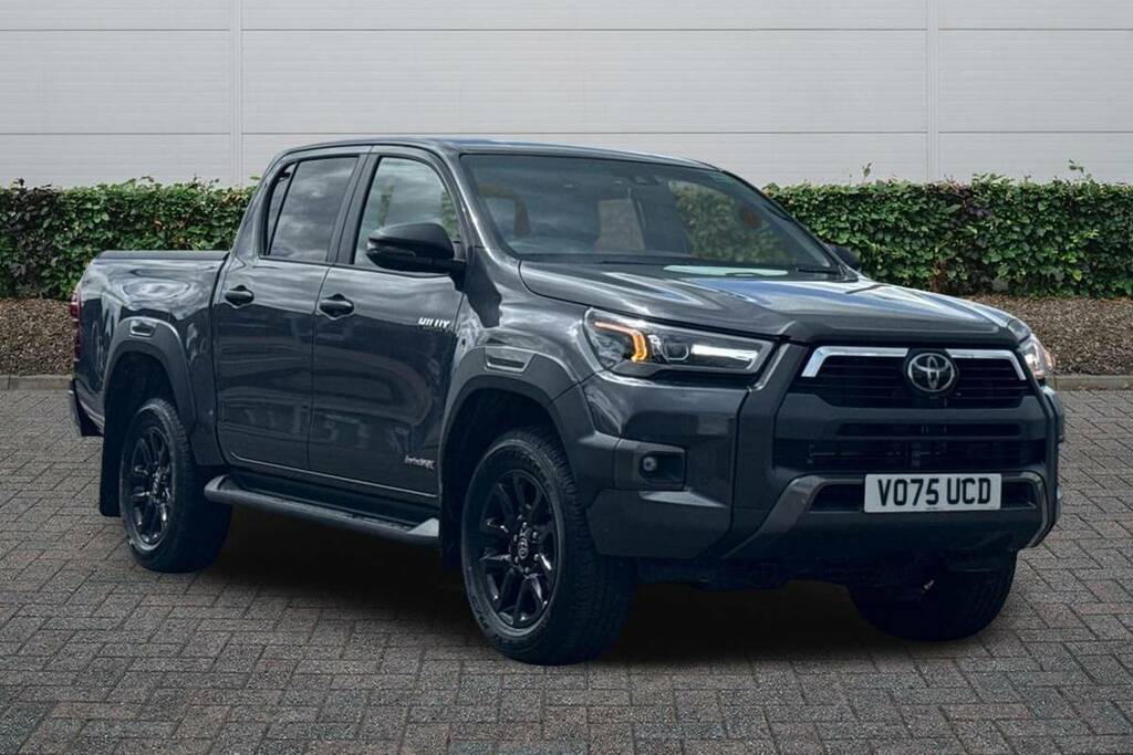 Toyota HILUX Invincible X Dcab Pick Up 2.8 D 48V Grey