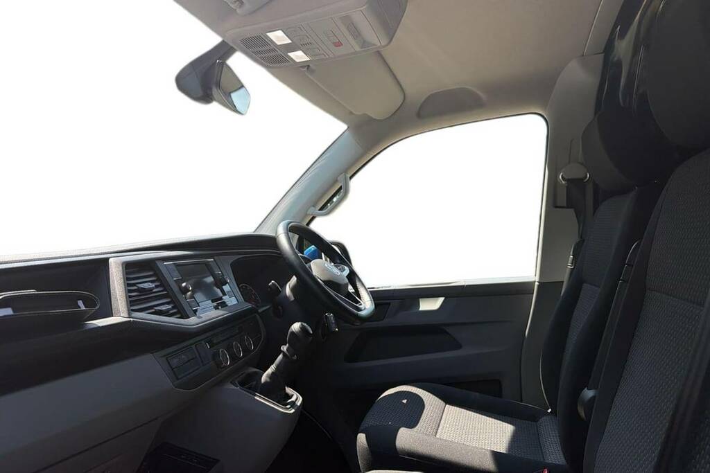 Volkswagen Transporter 2.0 Tdi 150 Highline Van Dsg Black #18