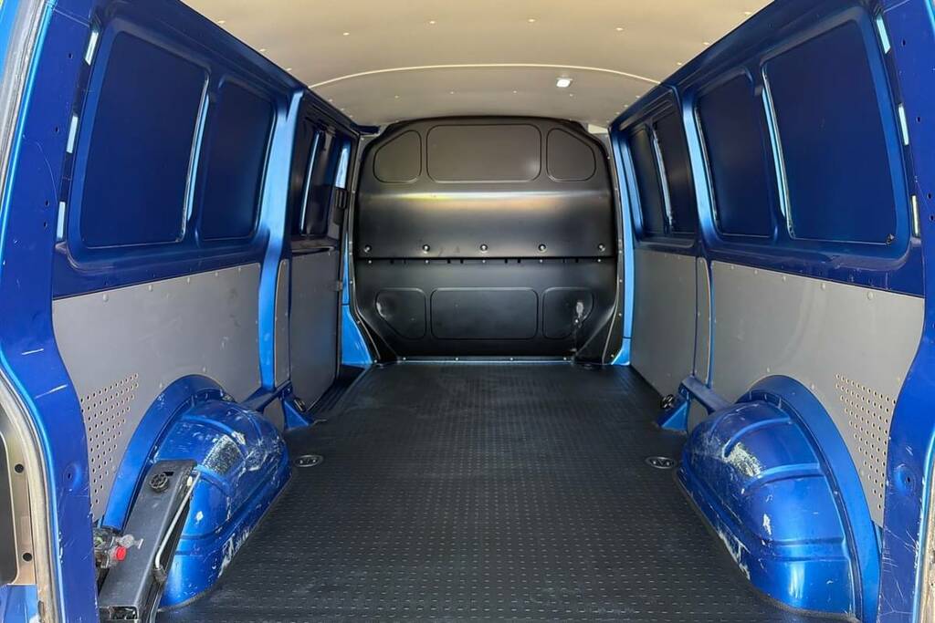 Volkswagen Transporter 2.0 Tdi 150 Highline Van Blue #2