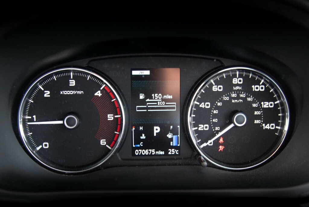 Mitsubishi Shogun Sport 2.4L 4 Grey #22