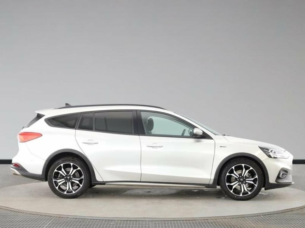 Ford Focus 1.0 Ecoboost Hybrid Mhev 125 St-line X Edition Silver #2