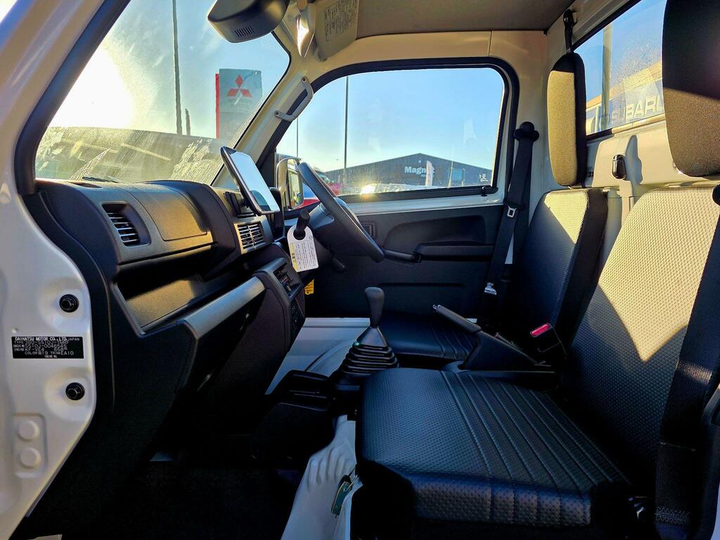 Subaru Sambar 4X4 White #3