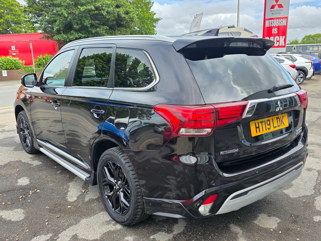 Mitsubishi Outlander 2.0 Exceed Cvt White #9