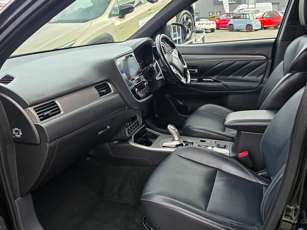 Mitsubishi Outlander 2.4H Twinmotor 13.8Kwh 4Hs Suv Plug-in Black #4