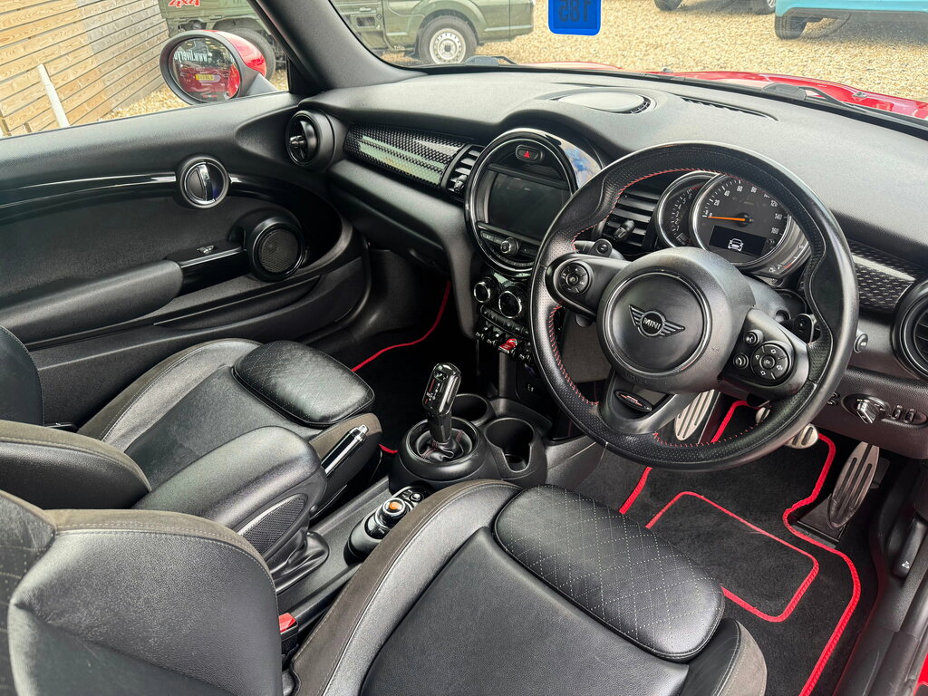 Mini Convertible 2.0 Cooper S Sport Convertible Steptron KT68YHZ Red #2