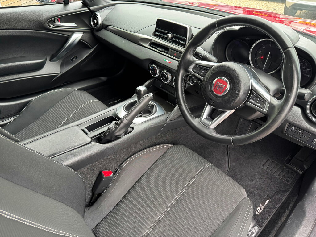 Fiat 124 Spider 1.4 Multiair Classica Convertible Euro Red #2