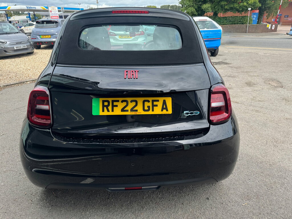 Fiat 500E C 42Kwh Red Convertible 118 Ps Black #4