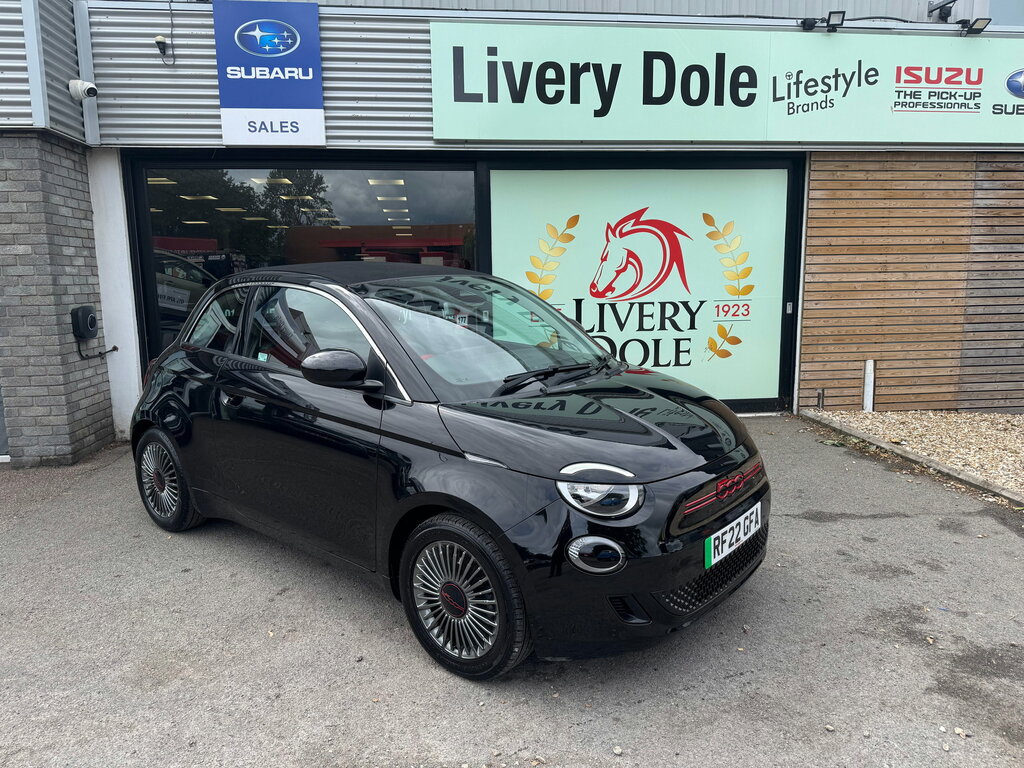 Fiat 500E C 42Kwh Red Convertible 118 Ps Black