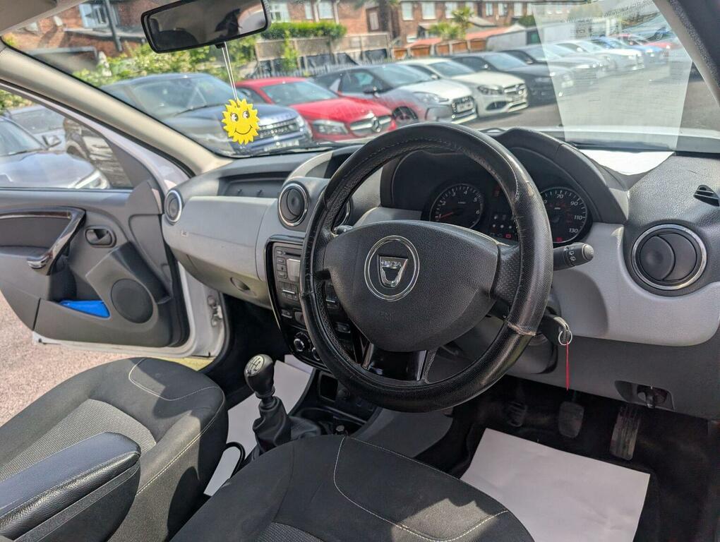 Dacia Duster Suv 1.5 Dci Laureate Euro 5 201363 YX63OFP White #2