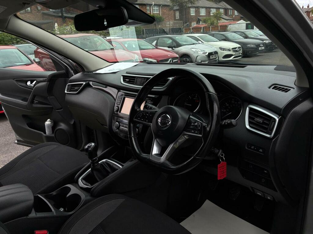 Nissan Qashqai Suv 1.5 Dci Acenta Premium Euro 6 Ss 2018 PK68ZBT Silver #2