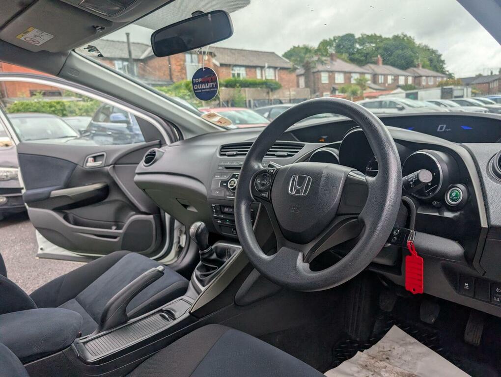 Honda Civic 1.6 I-dtec Se Euro 5 Ss White #2