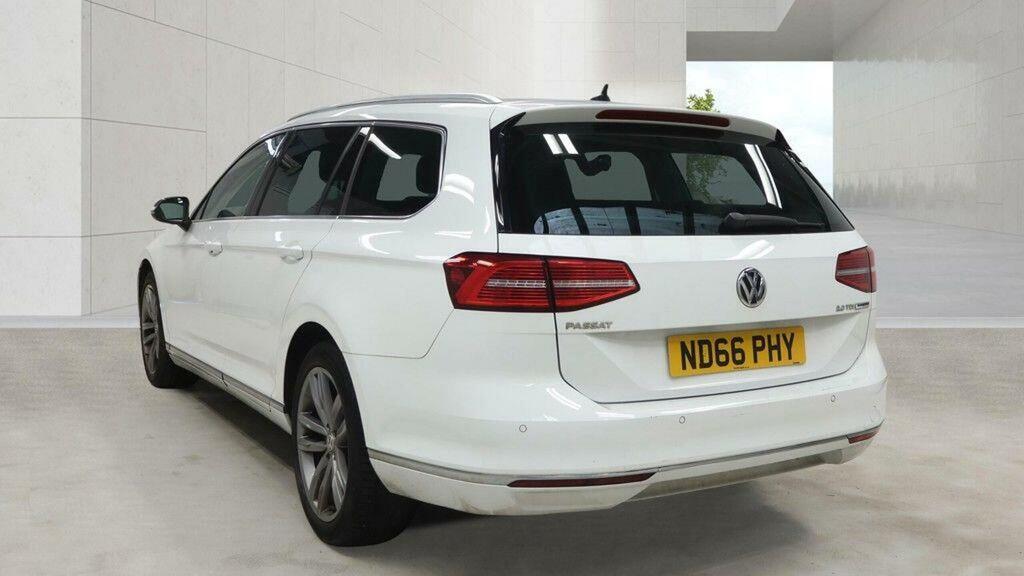 Volkswagen Passat 2.0 Tdi Bluemotion Tech Gt Euro 6 Ss White #2